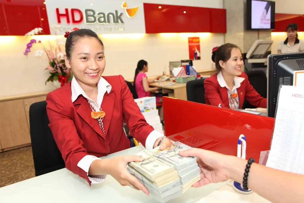 Đặc quyền cho Sinh viên Nguyễn Tất Thành - HDBank đồng hành cùng sinh ...